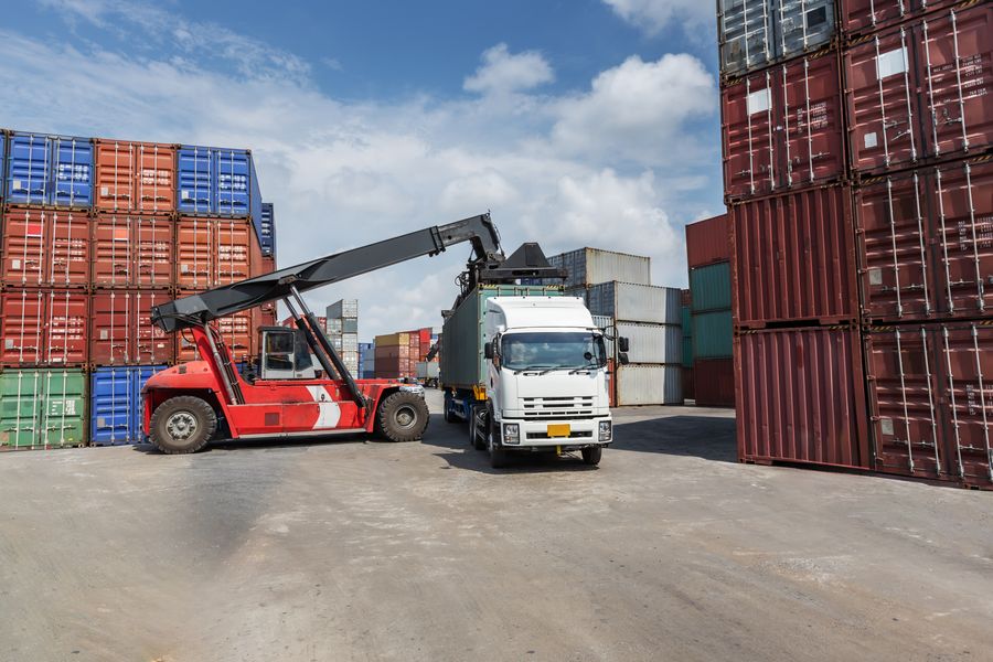 Transportistas y Almacenamiento